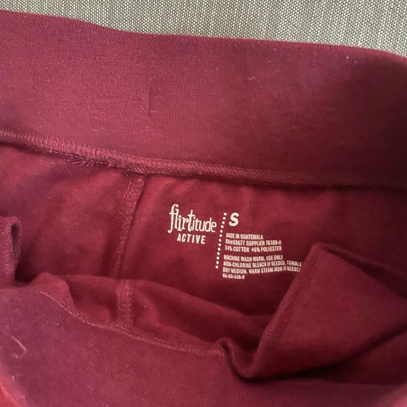 FLIRTITUDE brand - Juniors Activewear Sweatpants - Only Worn Once! Size Small - Picture 4 of 4